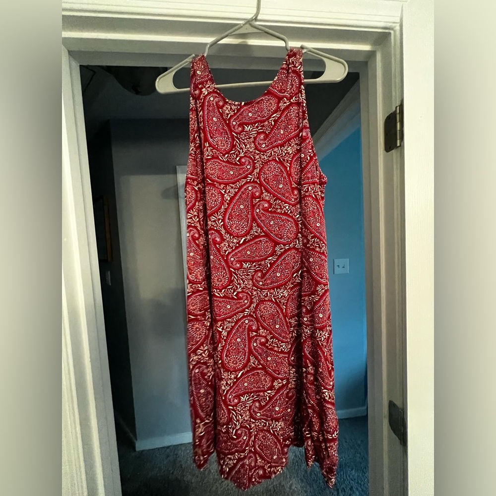 Sleeveless printed dress
